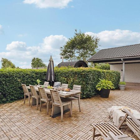 Gorgeous Home In Sunds With Kitchen Zewnętrze zdjęcie